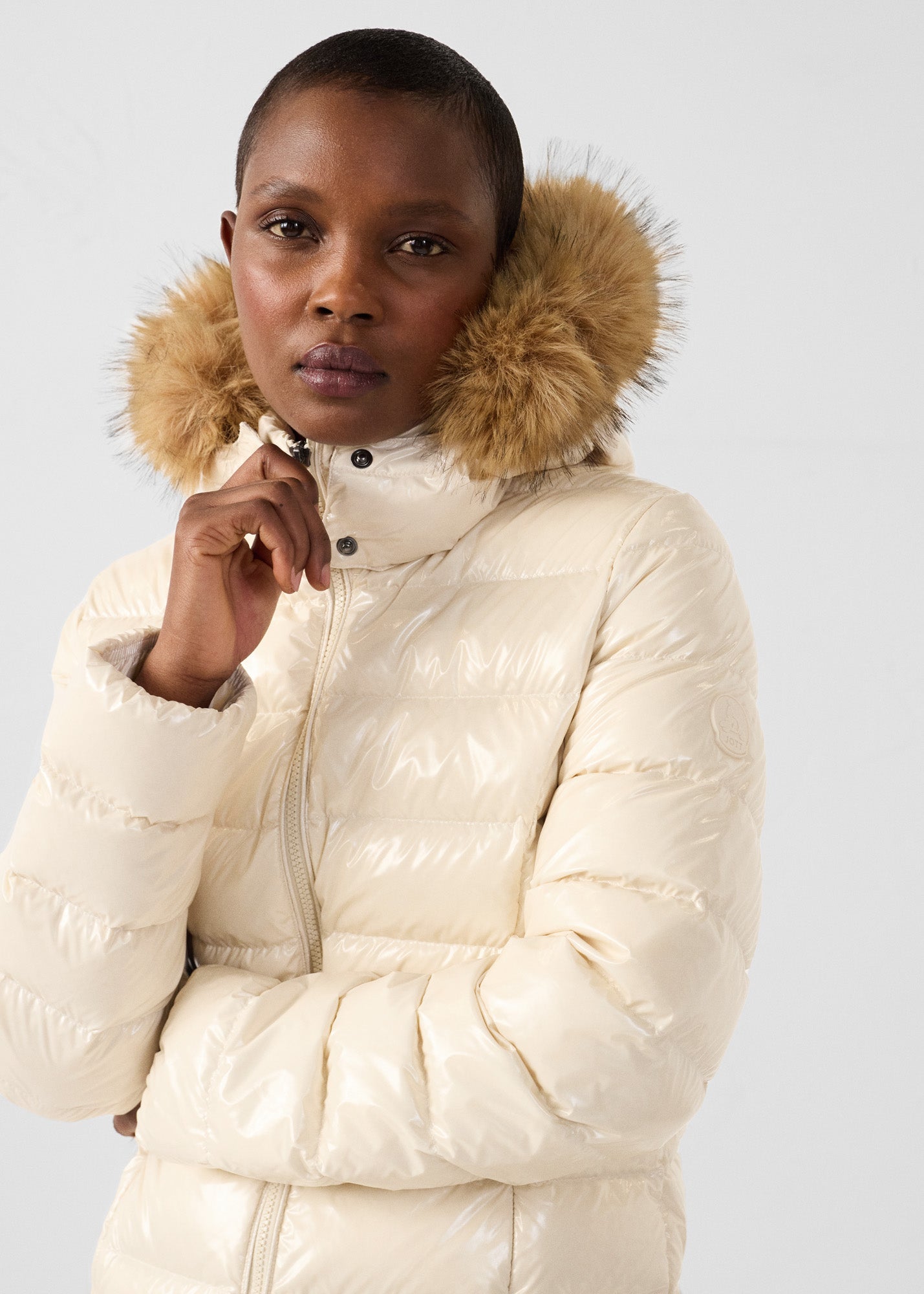 Down jacket with hood Grand Froid Naturel Luxe lacquered - JOTT