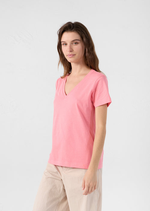 T-Shirt mit V-Ausschnitt in leuchtendem Pink Sofy – JOTT – 3