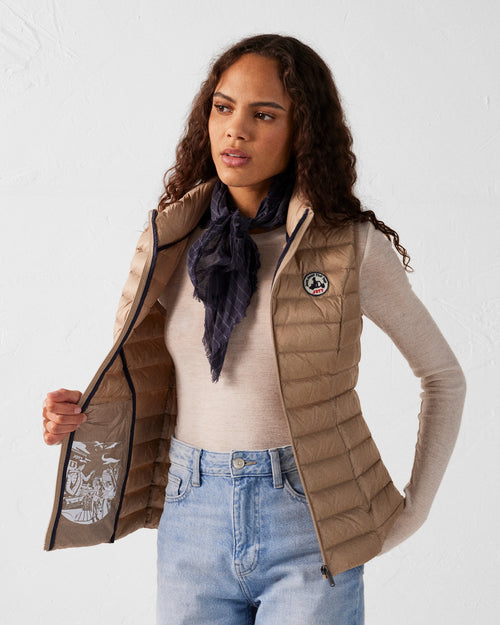 Chaqueta de plumón ligera sin mangas Beige Seda - JOTT - 5